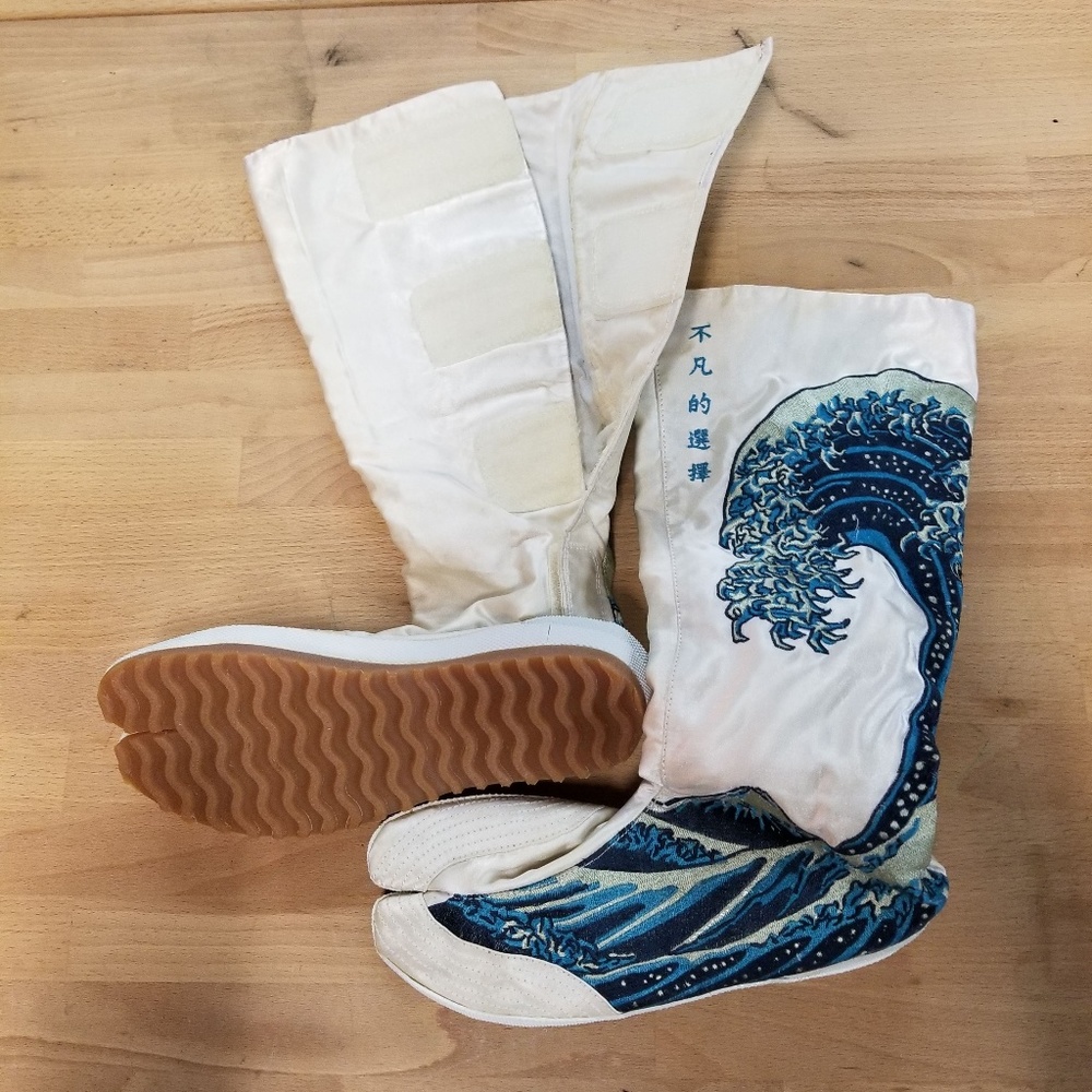 SUPER RARE Irregular Choice Hokusai Great Wave